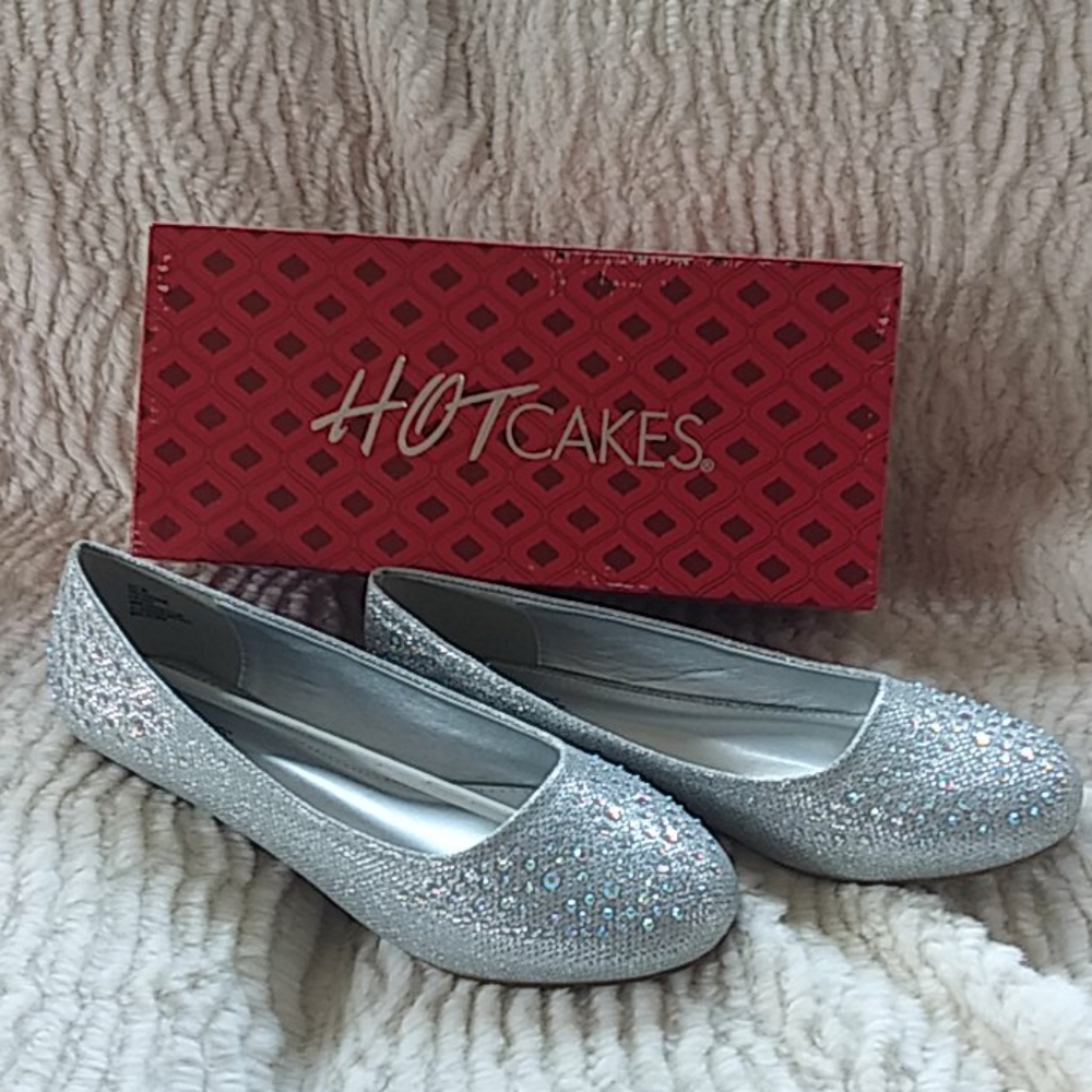 NWT - Hotcakes Flats - Picture 3 of 5